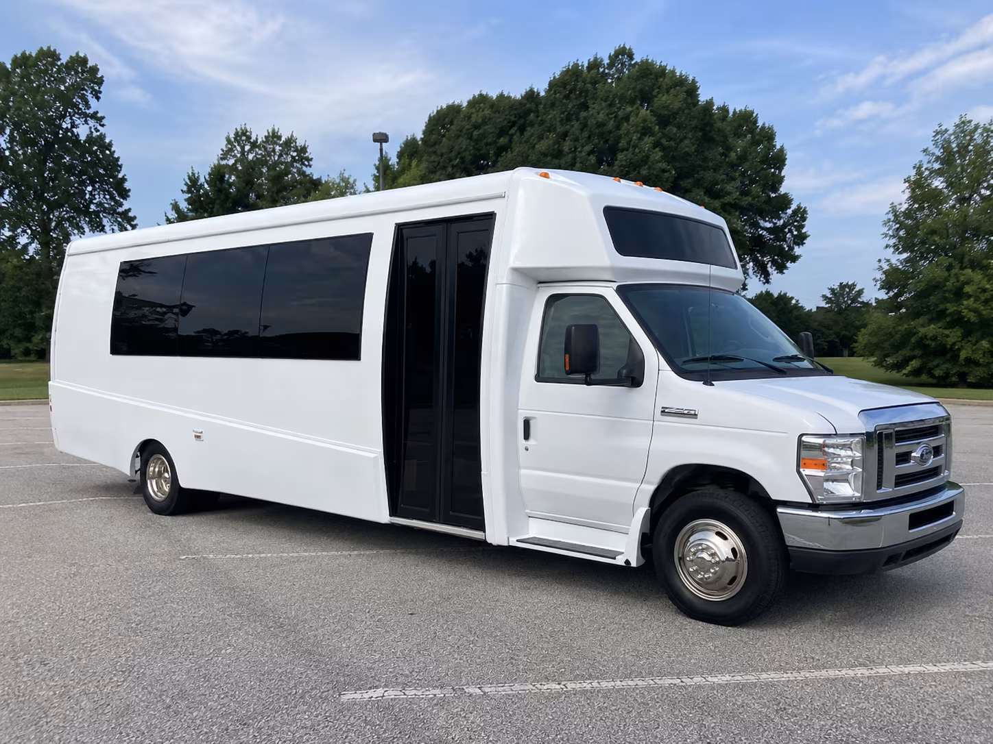 beaumont 18 passenger party bus