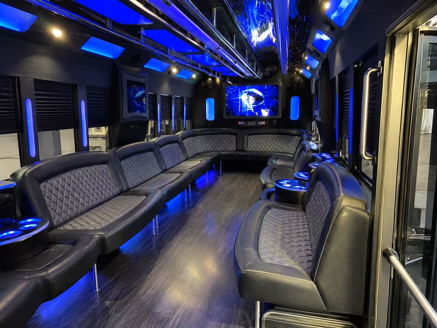 beaumont 28 passenger party bus interior