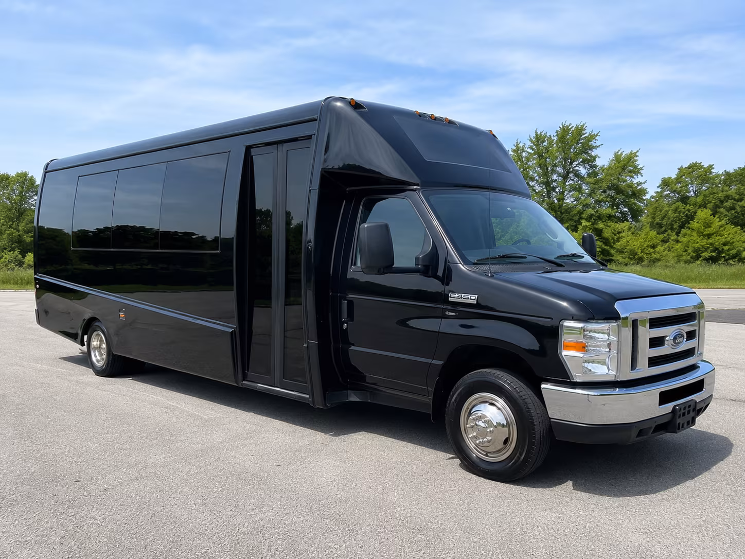 minibuses for art museum and civic arts field trips in beaumont